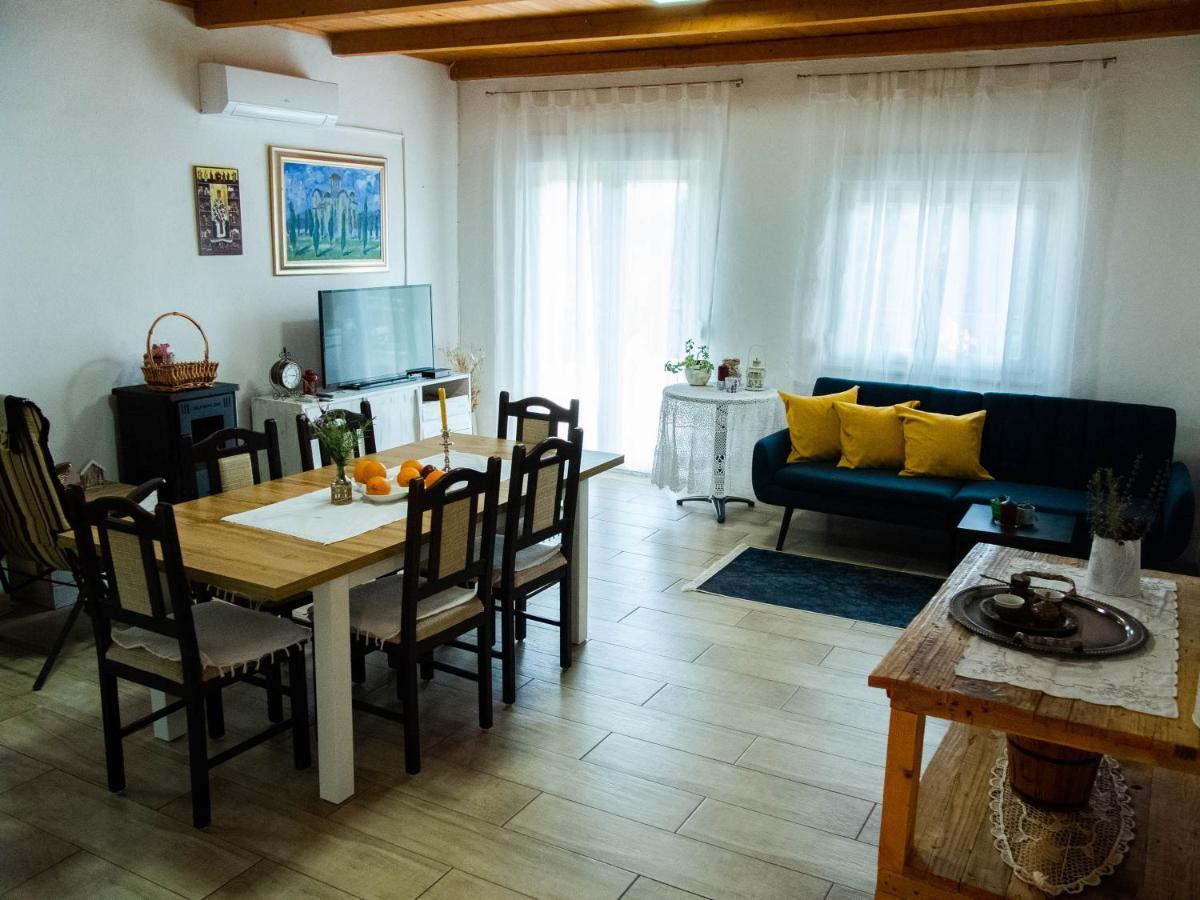 Apartment Village House Ravno Luaran gambar